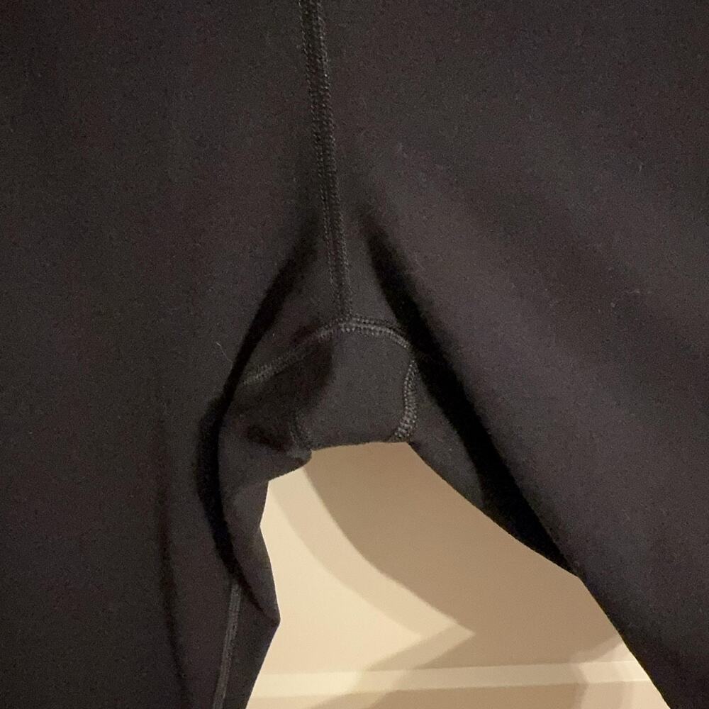 Iuga Leggings Sz XL Black Capri High Waist Pockets Stretch Yoga Running Workout - Picture 5 of 6